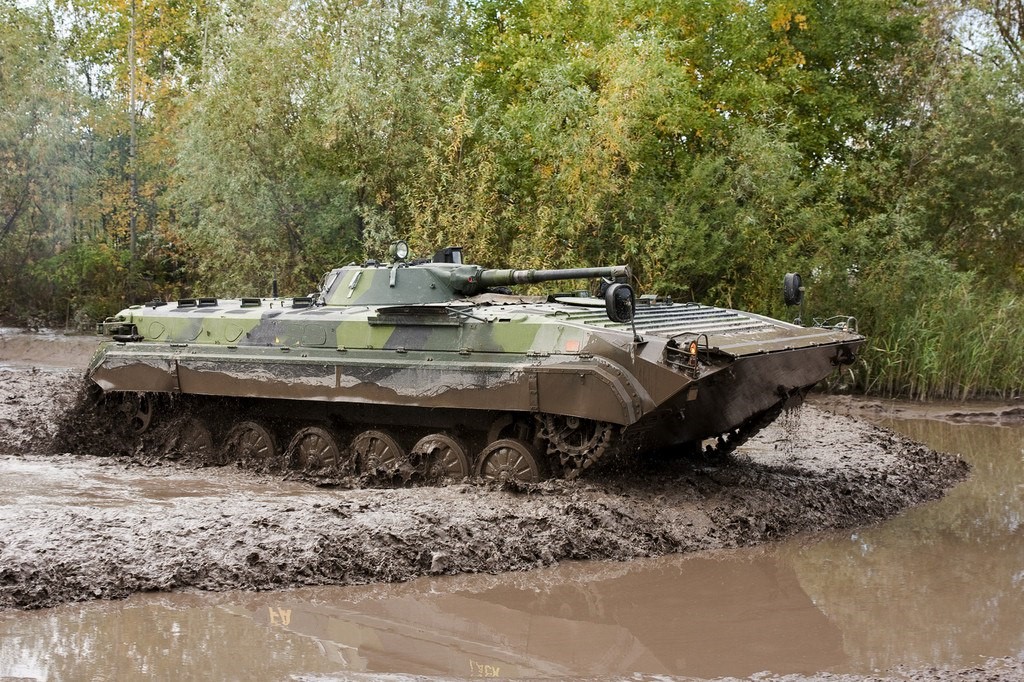 BMP-1 والتعديلات
