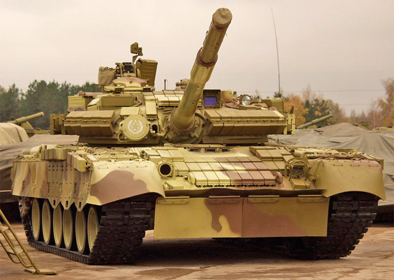 دبابة T-80 وتعديلاتها